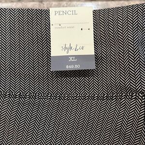 Style & Co. Black and White Herringbone pull on pants